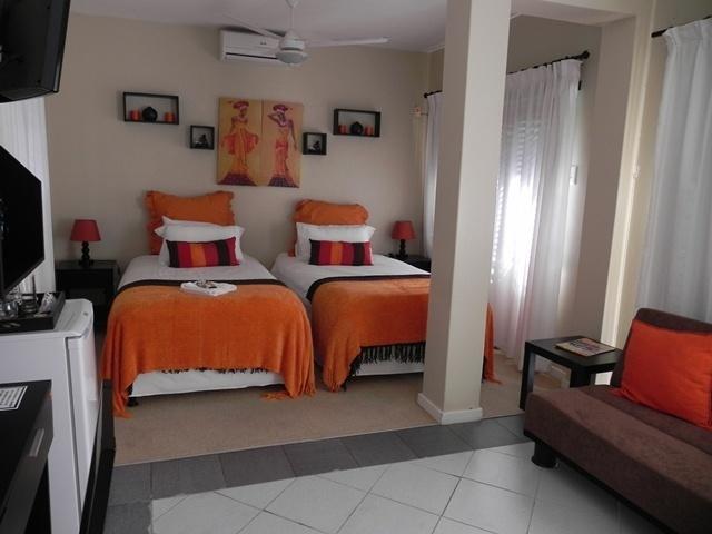 Kings Guest House Westville Экстерьер фото