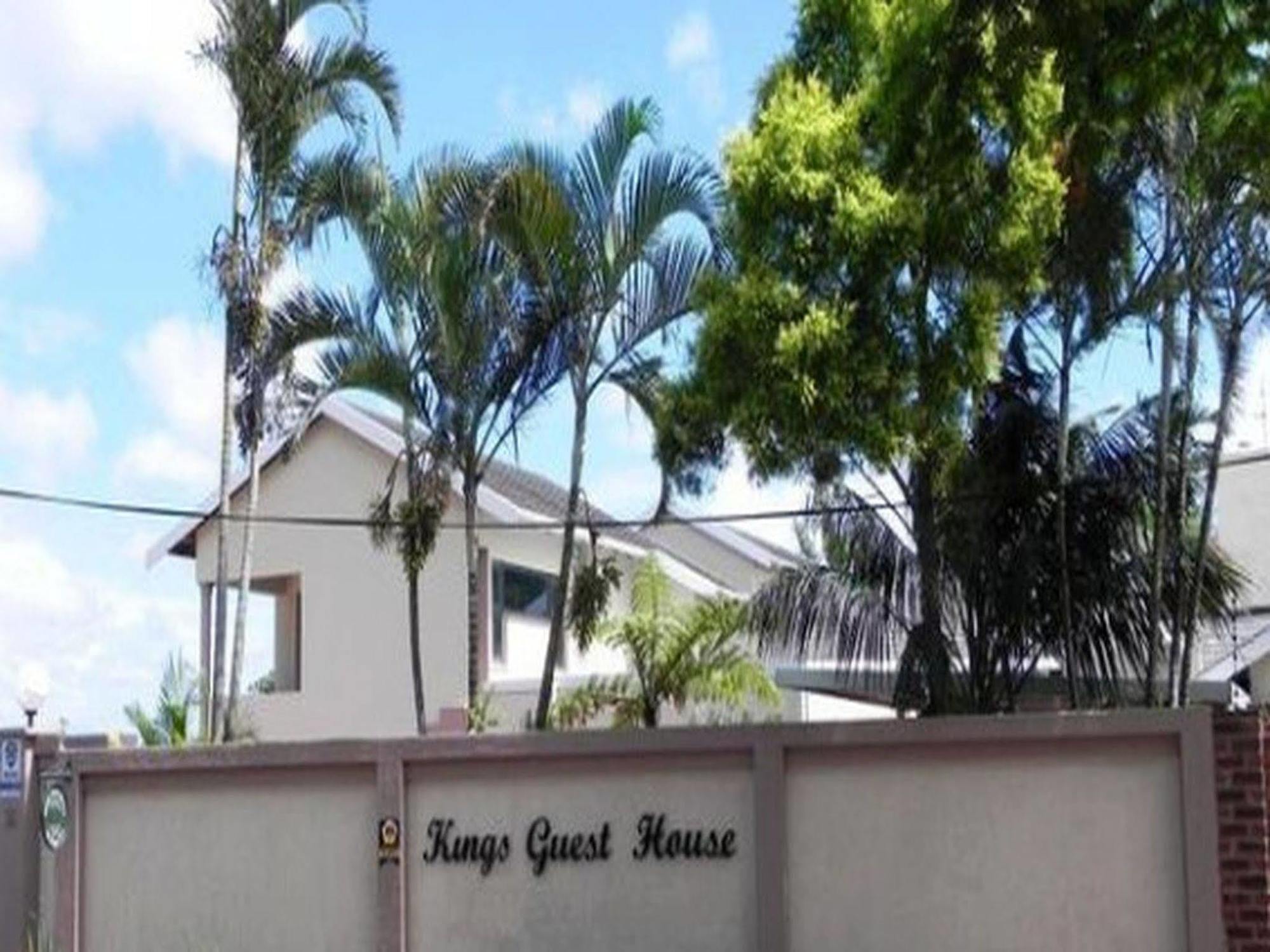 Kings Guest House Westville Экстерьер фото